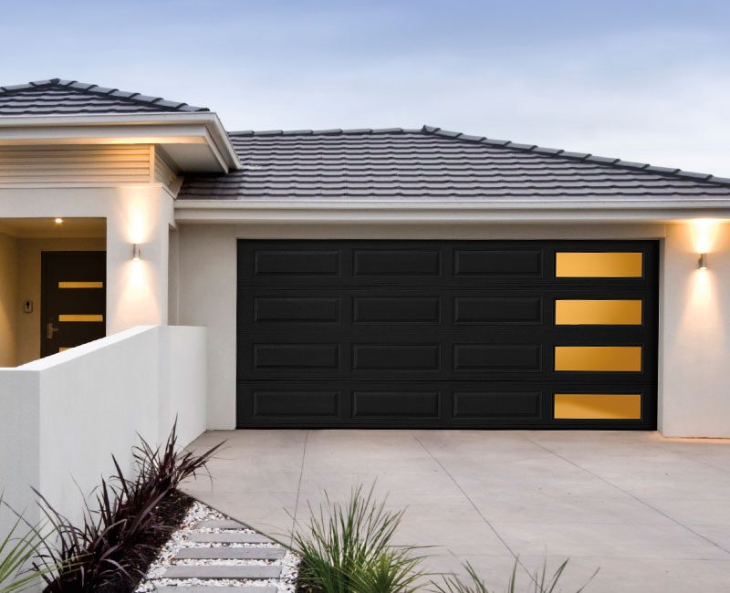 Garage door Amarr Lincoln