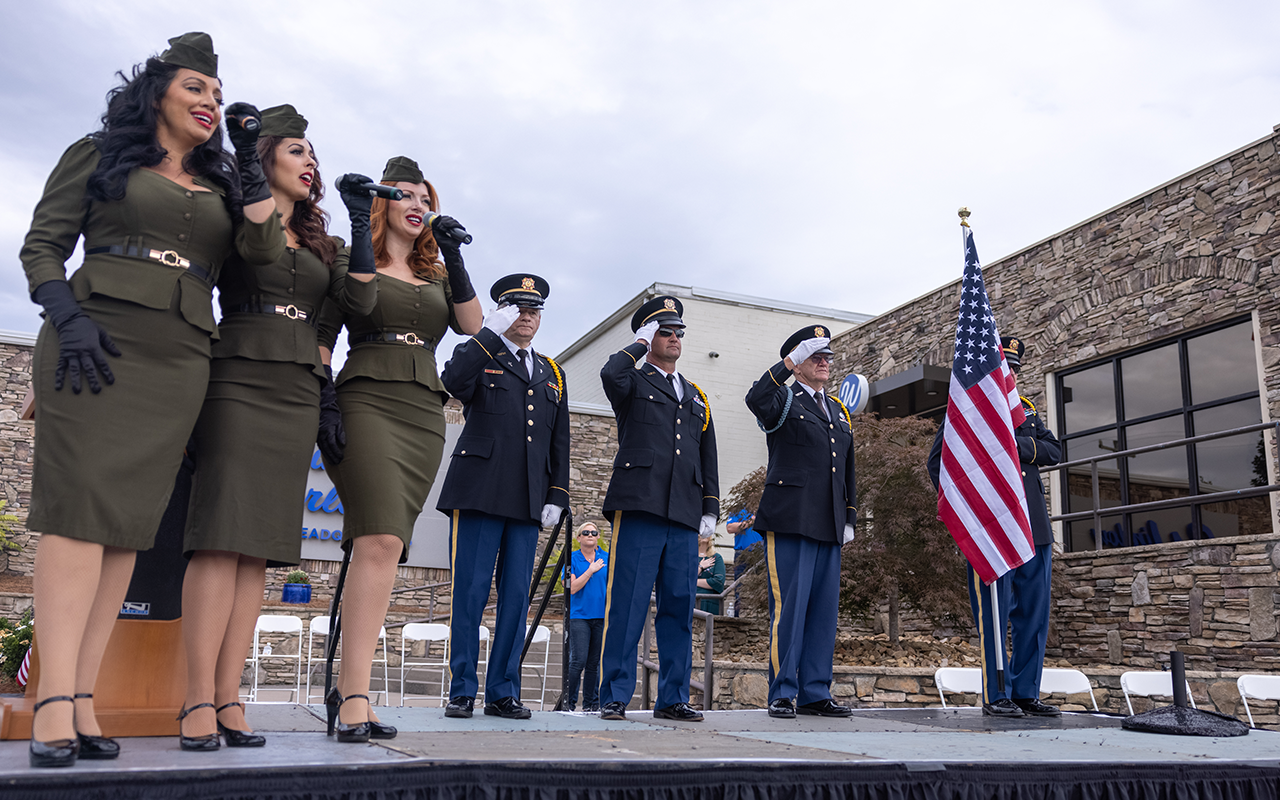 Falg Day Bombshells